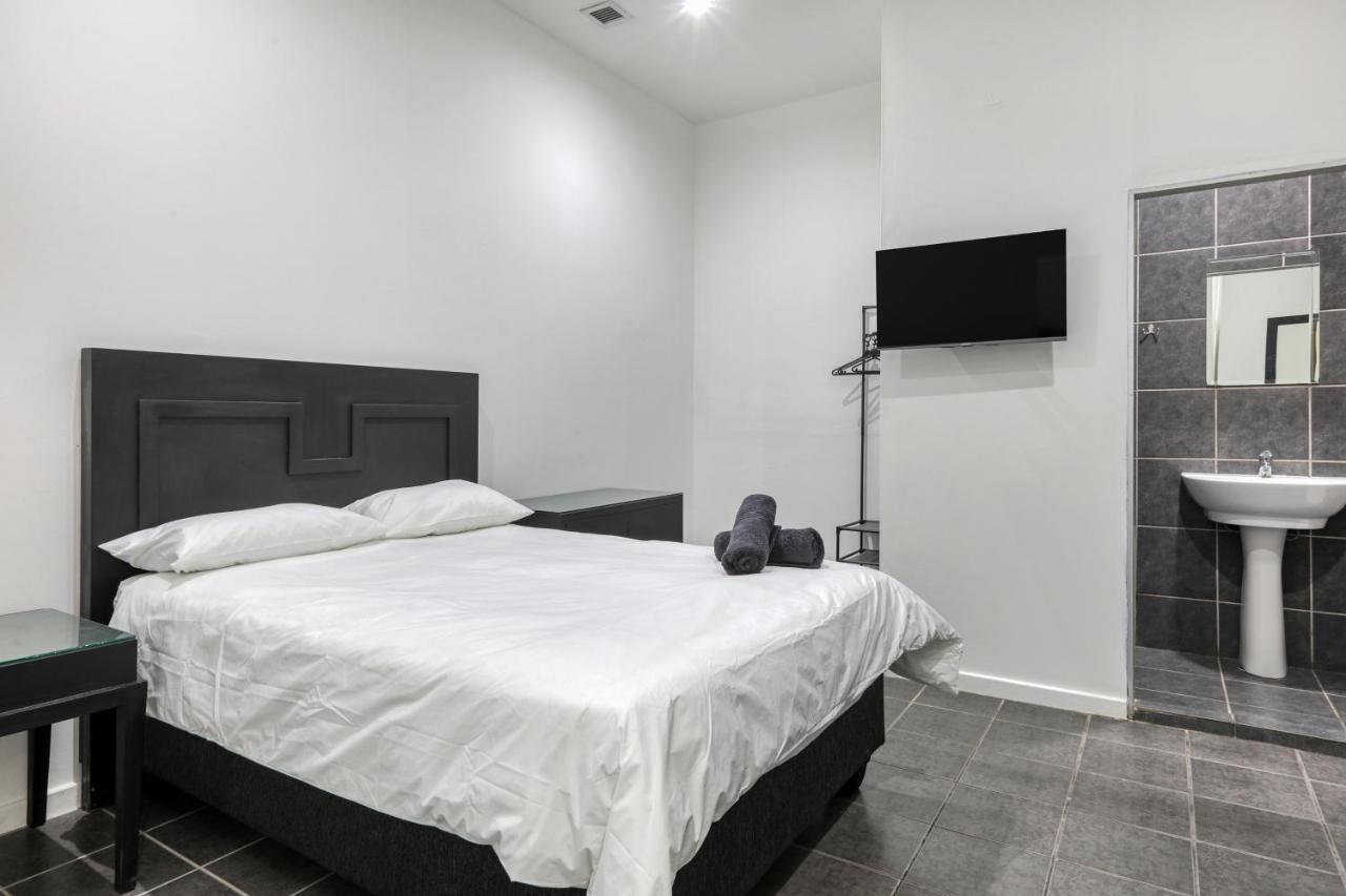 Hotel & Out Express Sea Point *