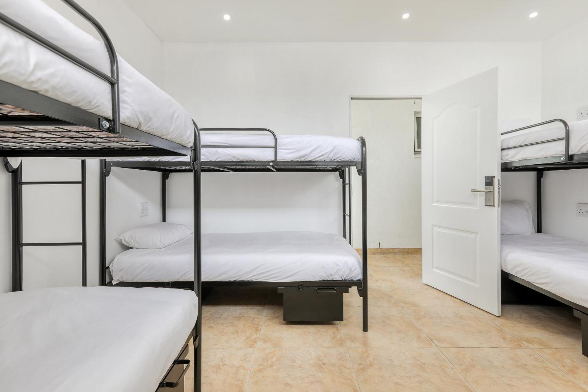 Hotel & Out Express Sea Point *